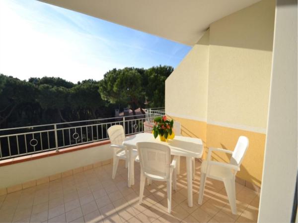 Comfortable Beachfront Apartment - Rosolina Mare