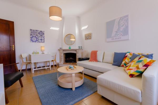 A la foto es mostra l'objecte Apartment close to the Ria de Aveiro, São Jacinto situat a la ciutat de Aveiro.