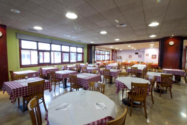 Na fotografii je vidět objekt Hotel Torques nacházející se ve městě Bribes.