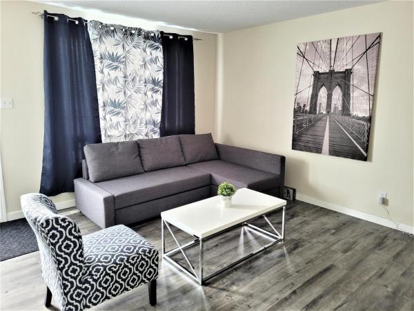På billedet ses objektet Cozy 4 bedroom townhouse - peaceful feel of home beliggende i byen Winnipeg.