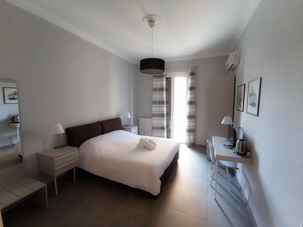 Na foto é possível ver o objeto Donna Franca Rooms and Suite localizado na cidade de Palermo.