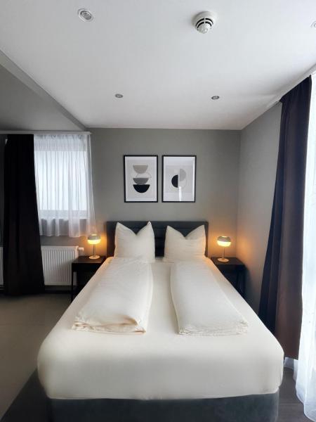 A la foto es mostra l'objecte mala me Hotel situat a la ciutat de Hannover.