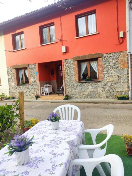 Στη φωτογραφία φαίνεται το αντικείμενο Casa La Cobaraza Vivienda Vacacional που βρίσκεται στην πόλη Debodes.