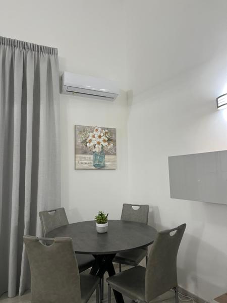 Napoli Centro-La casa di Lucio, Neapel