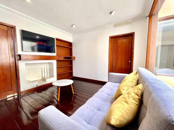 Departamento Grande En Pleno Centro Histórico - Cuenca