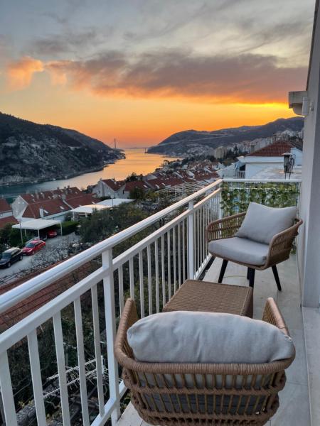 Na zdjęciu widoczny jest obiekt Penthouse Dubrovnik with amazing view położony w mieście Prijevor.