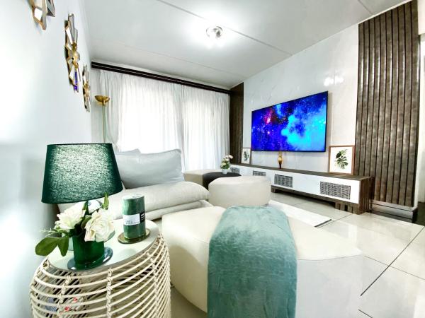 A la foto es mostra l'objecte Midrand Siena Sun Luxury Suites 3 with water reserve situat a la ciutat de Midrand.
