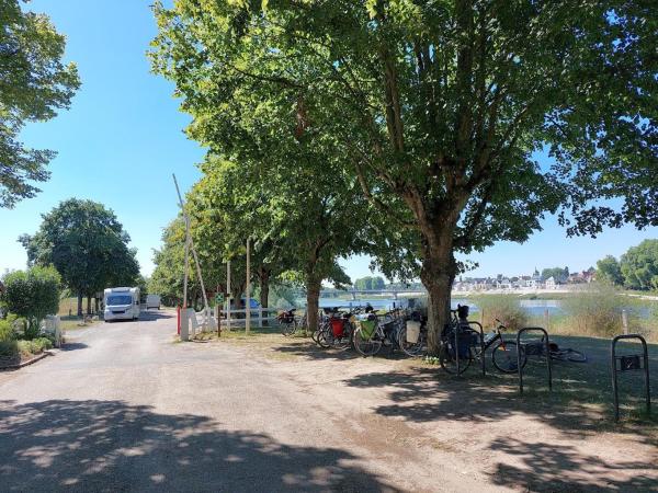 Nella foto è visibile l'oggetto Camping La Maltournée situato nella città di Tigy.