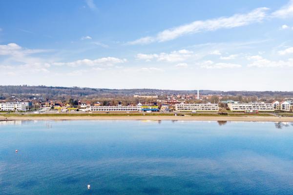Na foto é possível ver o objeto Hotel Østersø localizado na cidade de Aabenraa.