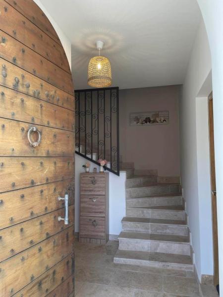 A la foto es mostra l'objecte Casa di Mela situat a la ciutat de Zoza.