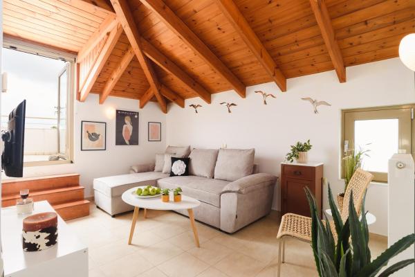 Marilena Mare Seaside & Jacuzzi House 50meters From Sea - Faliraki