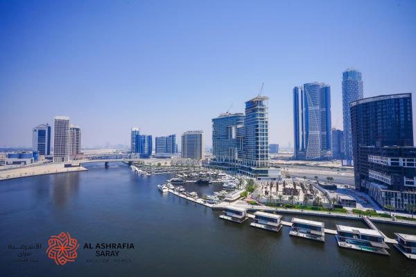 Na fotografii je vidět objekt Alashrafia Saray - Superb 1 BR in Canal Views nacházející se ve městě Dubaj.