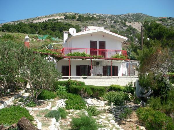A la foto es mostra l'objecte Apartments by the sea Cove Zarace, Hvar - 21007 situat a la ciutat de Hvar.
