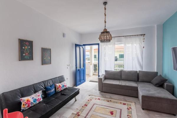 Kuva 9: Cycladic flat with sea view and BBQ grill
