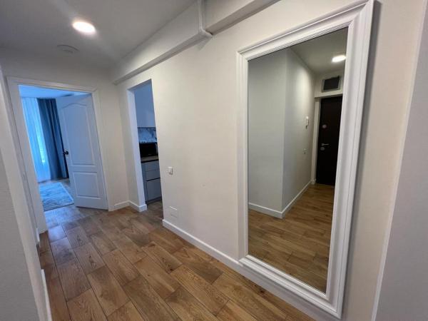 Foto 9: Square View