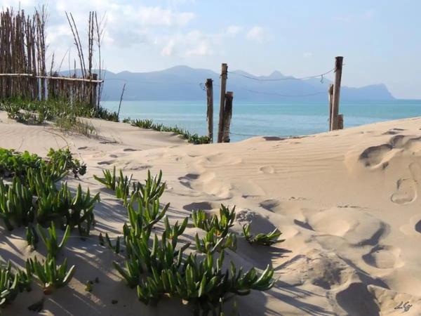 Dune Home In Una Fantastica Soluzione Con Vista Mare Dalla Veranda - Alcamo