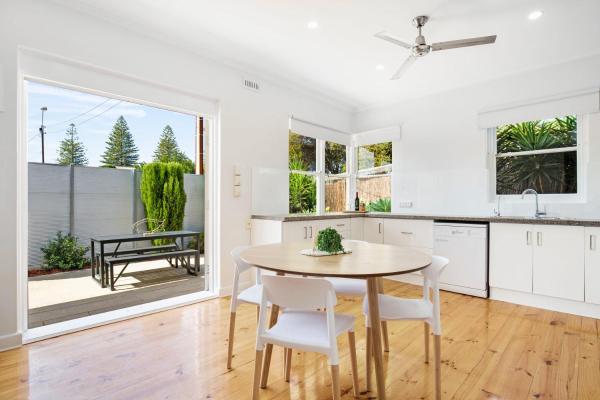 A la foto es mostra l'objecte Relaxing 3BR Beachside Haven Grange situat a la ciutat de Grange.