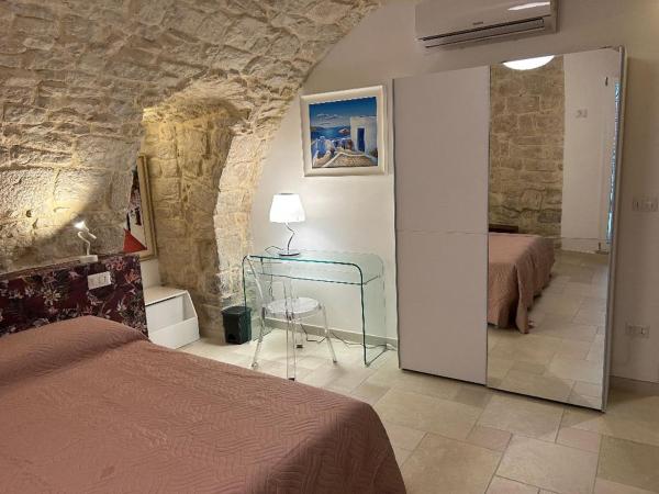 A la foto es mostra l'objecte Suite Duomo Trani 6 situat a la ciutat de Trani.