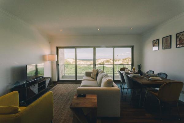 På billedet ses objektet Best Houses 74 - SurfSide Lodge beliggende i byen Peniche.