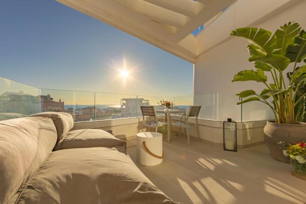 Στη φωτογραφία φαίνεται το αντικείμενο Whalehouse 1 - Design & Terrace - Unique! που βρίσκεται στην πόλη Ταρίφα.