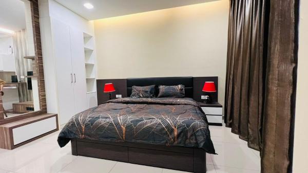 Twin Galaxy King Bed 2pax With Netflix Nice City View - Woodlands