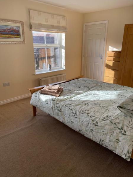 Foto 5: Spacious, Quiet, Sleeps 12, 3 bathrooms, Parking, KIA 1
