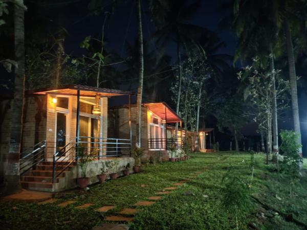 A la foto es mostra l'objecte Cosmic Connect Trails Kabini situat a la ciutat de Antarasante.