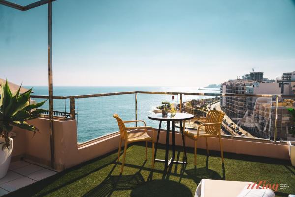Foto 8: Seafront Studio with Stunning Terrace - Sliema, Malta