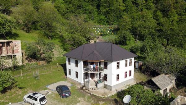 Auf dem Foto ist das Objekt Sim Guesthouse in der Stadt Sım zu sehen.