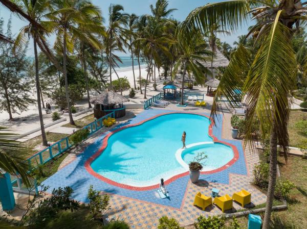 写真にはウロア市にあるF-Zeen Boutique Hotel Zanzibarが写っています。