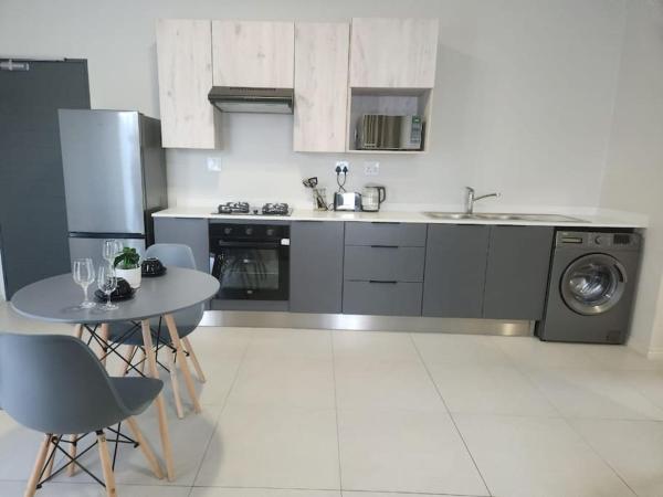 A la foto es mostra l'objecte 93 on new unique and classy situat a la ciutat de Midrand.
