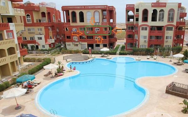 2 Bedroom Apartment with pool view, Szarm el-Szejk
