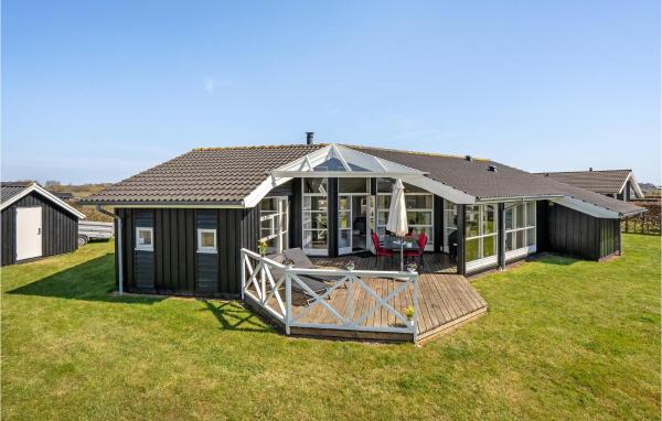 På bilden syns objektet Cozy Home In Haderslev With Sauna som ligger i staden Haderslev.