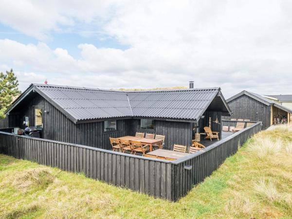 På billedet ses objektet 4 person holiday home in Fanø beliggende i byen Fanø.