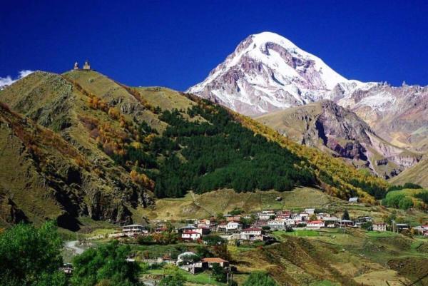 Kuvassa näkyy kohde Tamila Guest House, joka sijaitsee kaupungissa Kazbegi.