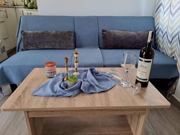Auf dem Foto ist das Objekt Lydia's cozy house in der Stadt Paradisi zu sehen.