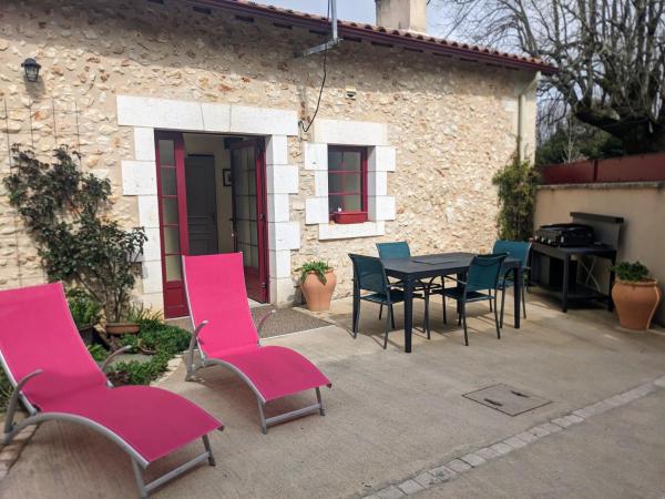 A la foto es mostra l'objecte Le gîte astérien situat a la ciutat de Saint-Astier.