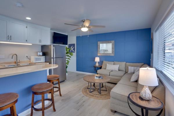 A la foto es mostra l'objecte Catalina Island Duplex - Steps to Beach & Pier! situat a la ciutat de Avalon.