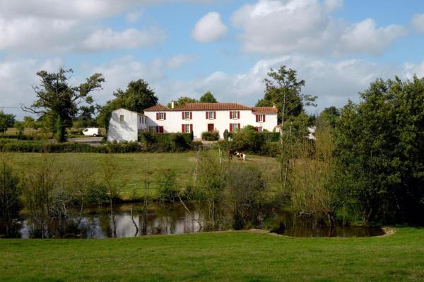 A la foto es mostra l'objecte Le Logis de la Lande situat a la ciutat de Nesmy.