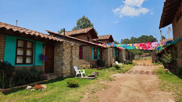 A la foto es mostra l'objecte Luchita Mia Eco Cabañas Boutique situat a la ciutat de Camotepec.