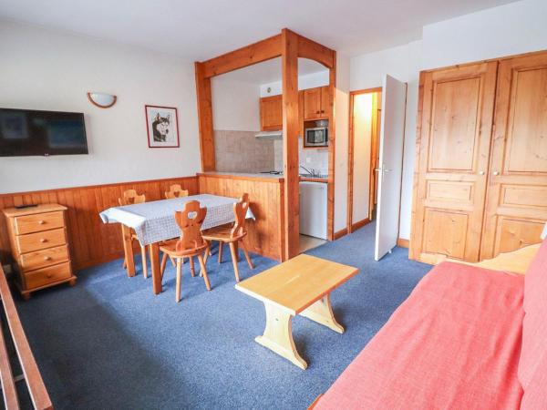 På billedet ses objektet Studio lumineux avec balcon, accès direct aux pistes, animaux acceptés - FR-1-502-495 beliggende i byen Tignes.