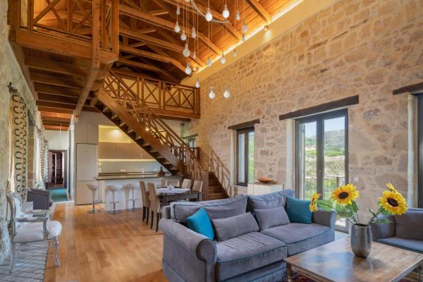 A la foto es mostra l'objecte Villa Lambraki situat a la ciutat de Veneráton.