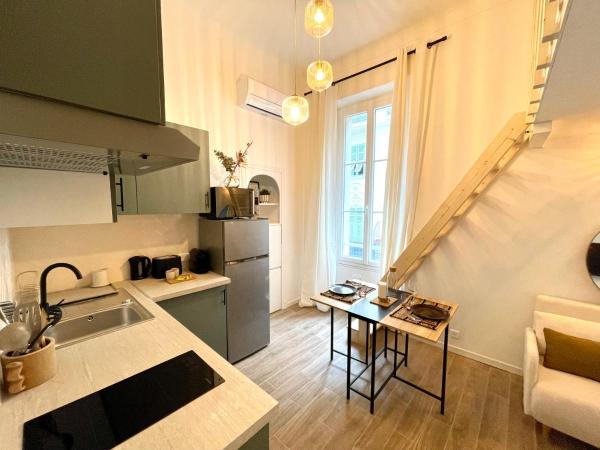 A la foto es mostra l'objecte COSY COCOON - 2 to 4 travelers. situat a la ciutat de Niça.