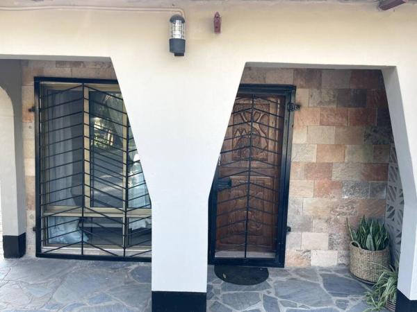 Sharon's Roma Guesthouse in the Heart of Lusaka, Lusaka