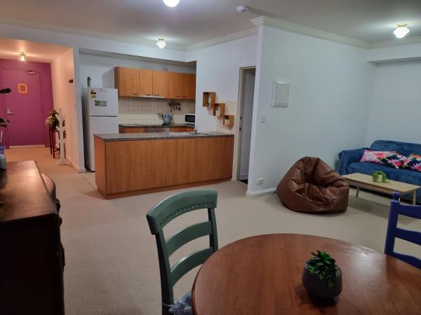 Nella foto è visibile l'oggetto Little Monica Apartment- Spacious, Affordable & Central situato nella città di Perth.
