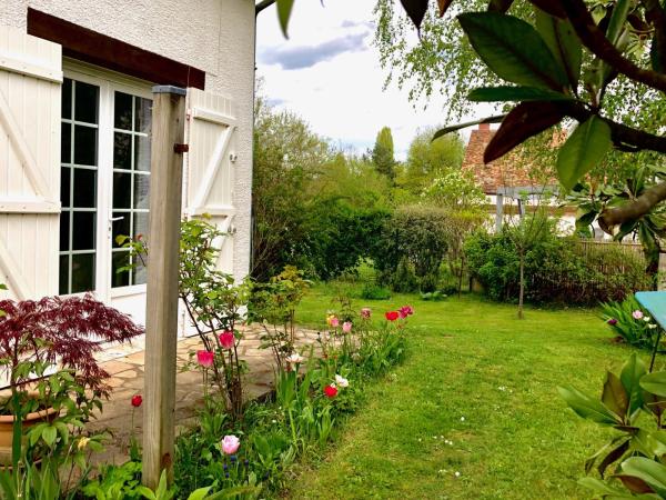 A la foto es mostra l'objecte Gîte du bout d'Auvers situat a la ciutat de Tousson.
