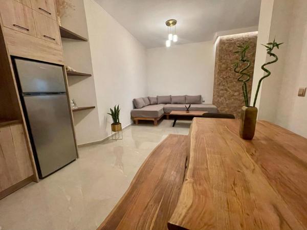 Porfyra Suite 2 - Hanía