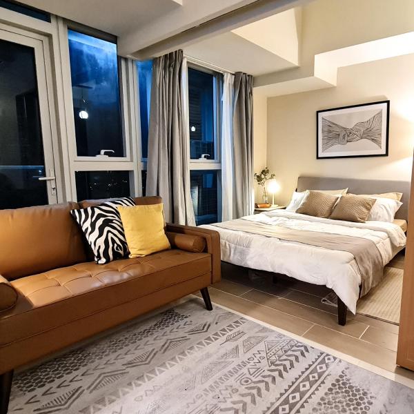 På bilden syns objektet Luxe Bonifacio Global City Taguig Uptown Condo Hotel 1 BR Suite som ligger i staden Manila.