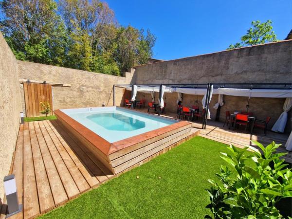 Auf dem Foto ist das Objekt Appart Hôtel Du Grand Soleil in der Stadt Cébazan zu sehen.