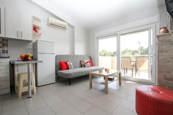 A la foto es mostra l'objecte Beach Front Apartment situat a la ciutat de Keramotí.